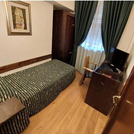 Hotel Gio Wine E Jazz Area بيرودجا المظهر الخارجي الصورة