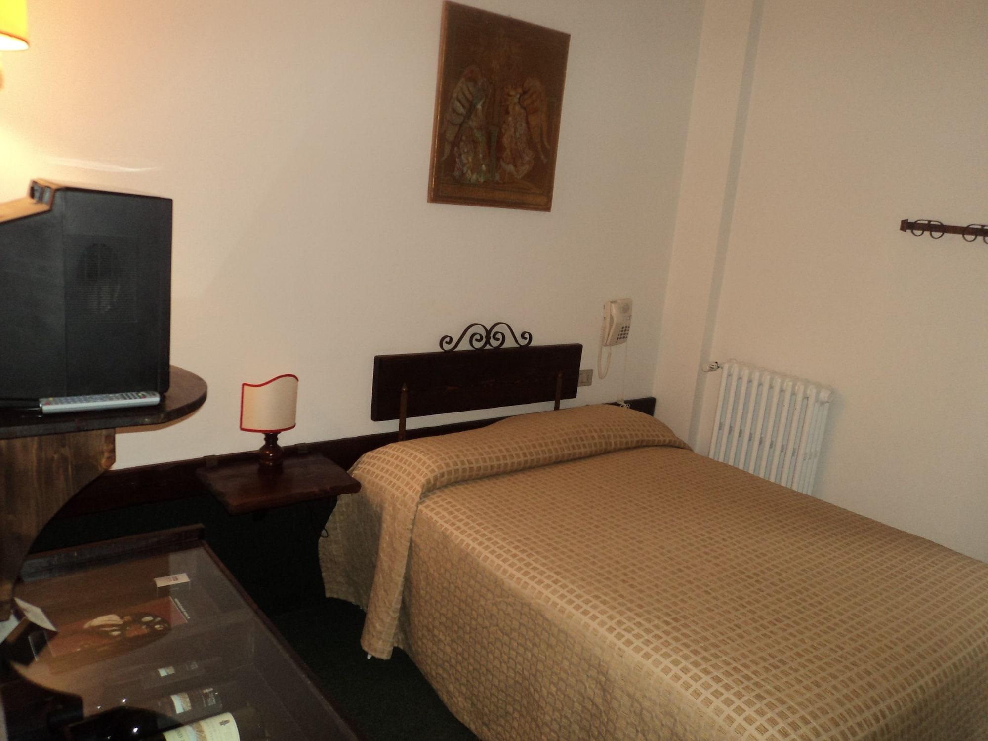 Hotel Gio Wine E Jazz Area بيرودجا المظهر الخارجي الصورة