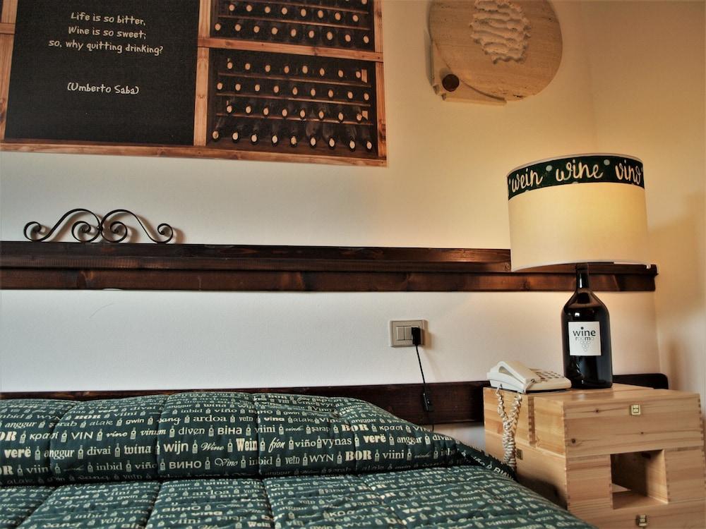 Hotel Gio Wine E Jazz Area بيرودجا المظهر الخارجي الصورة