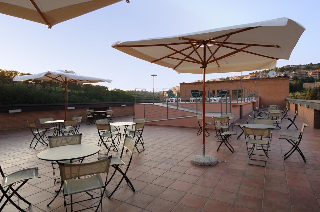 Hotel Gio Wine E Jazz Area بيرودجا المظهر الخارجي الصورة